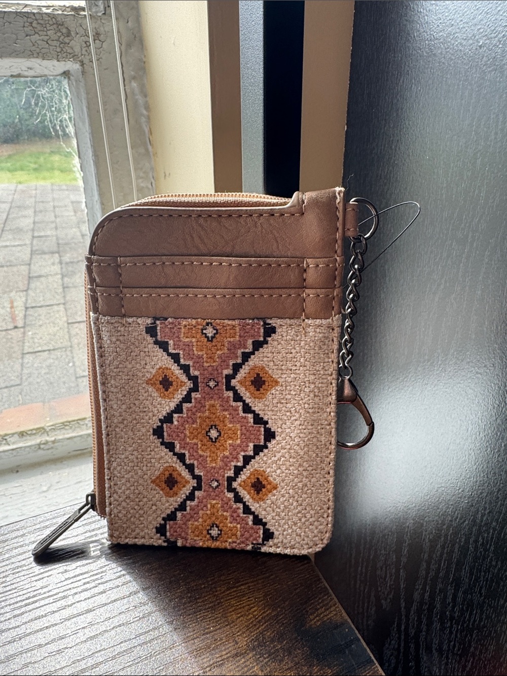 Wrangler Woven Geo Pattern Compact Crossbody Wallet - Tan keyring nwt